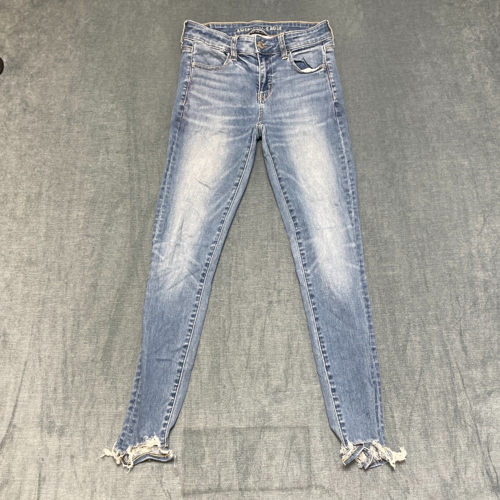 American Eagle Outfitters Next Level Stretch Jeans Womens 4 Blue Frayed Hem
